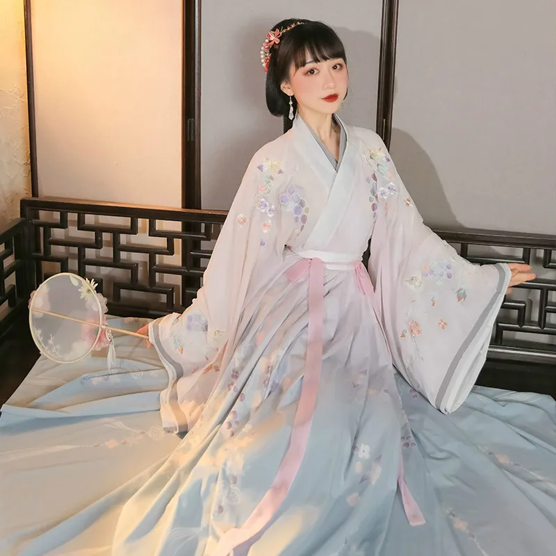 Chinese traditional hanfu dress